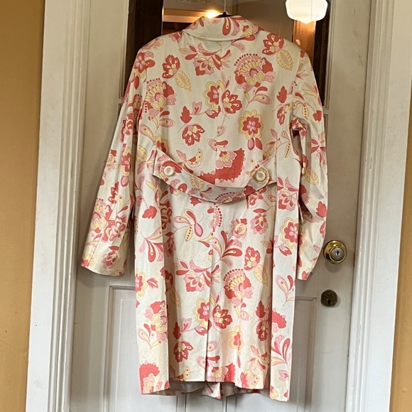 Madison Coat - Picture 2 of 5